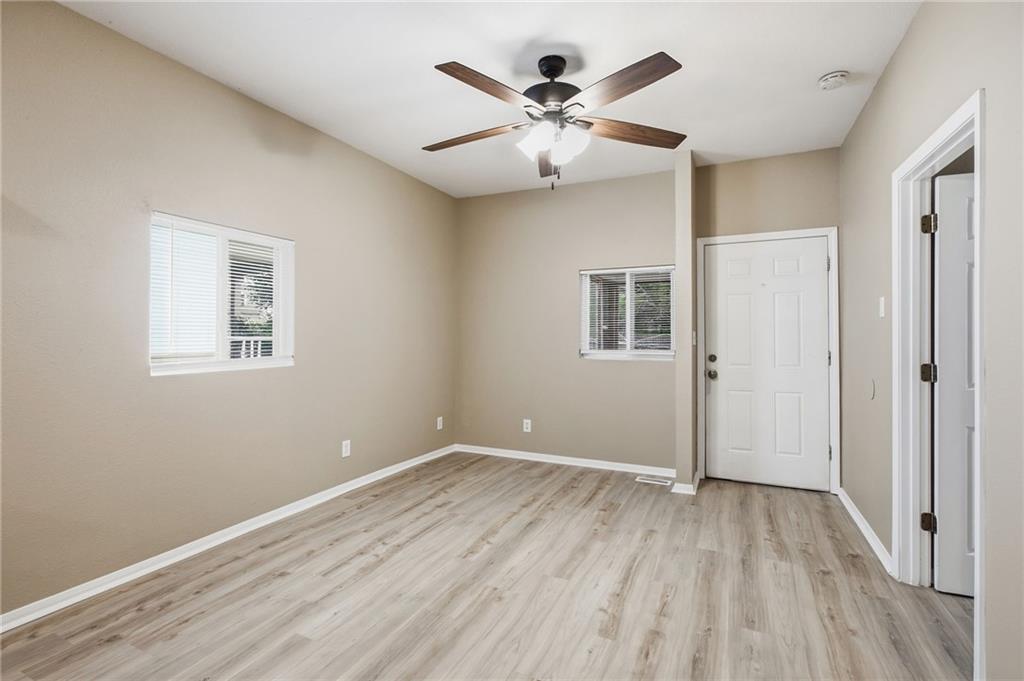 Photo 7 of 2537 Elmwood Avenue