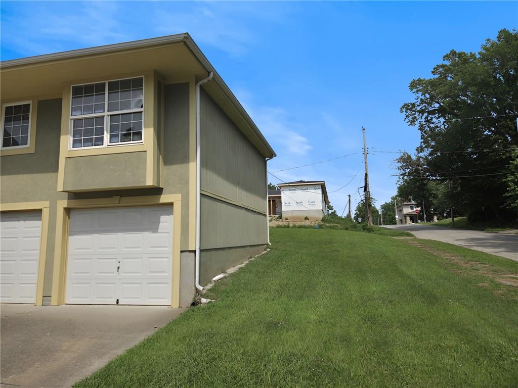 Photo 2 of 2035 Montgall Avenue