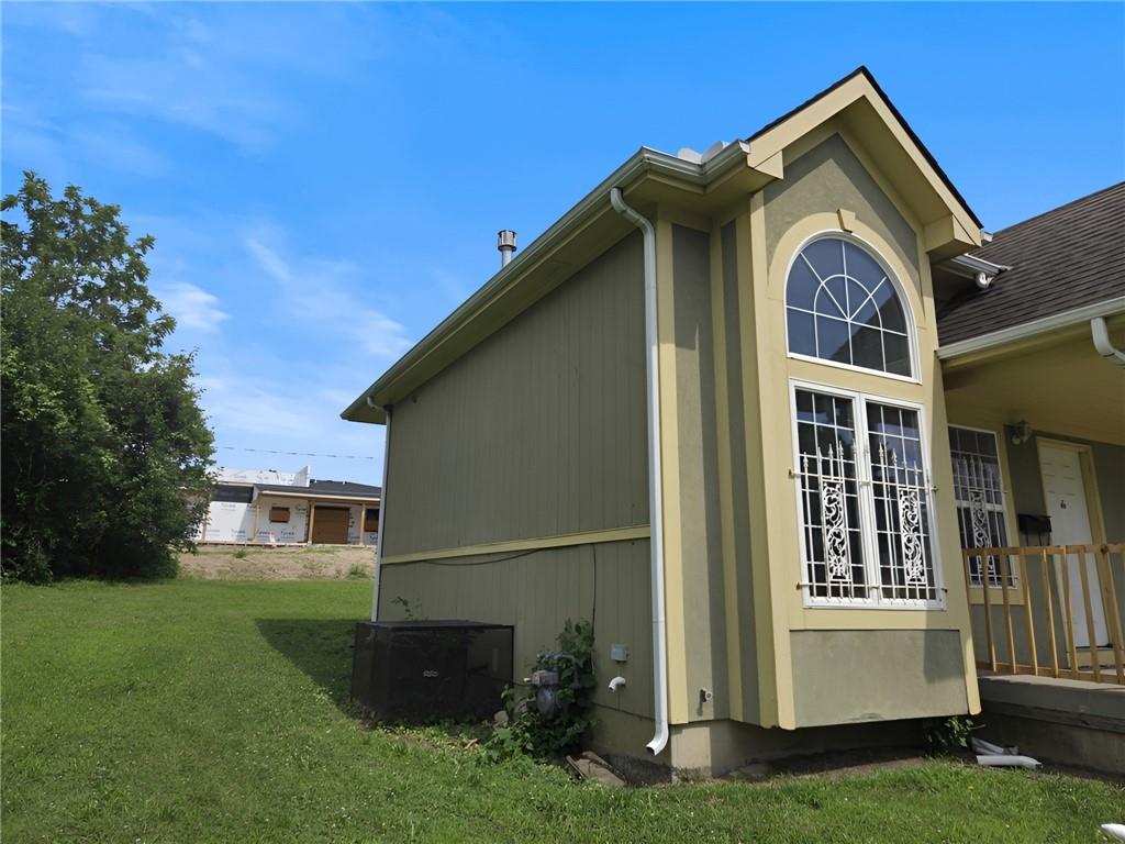 Photo 5 of 2035 Montgall Avenue