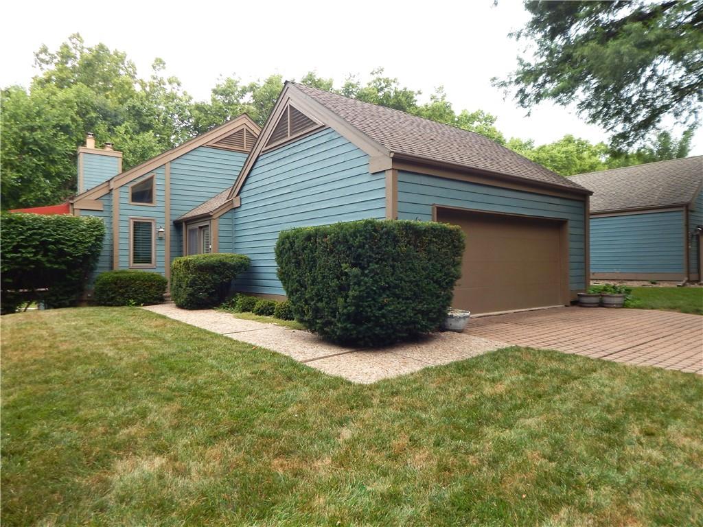 Photo of 306 LAKESIDE Drive