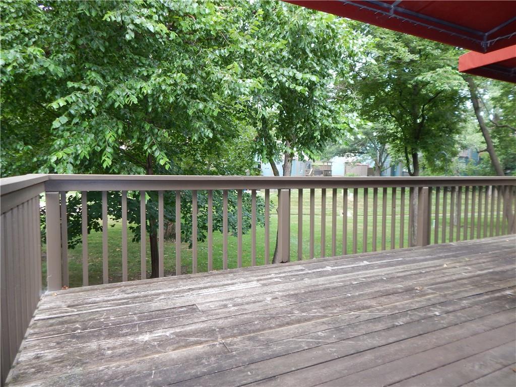 Photo 2 of 306 LAKESIDE Drive