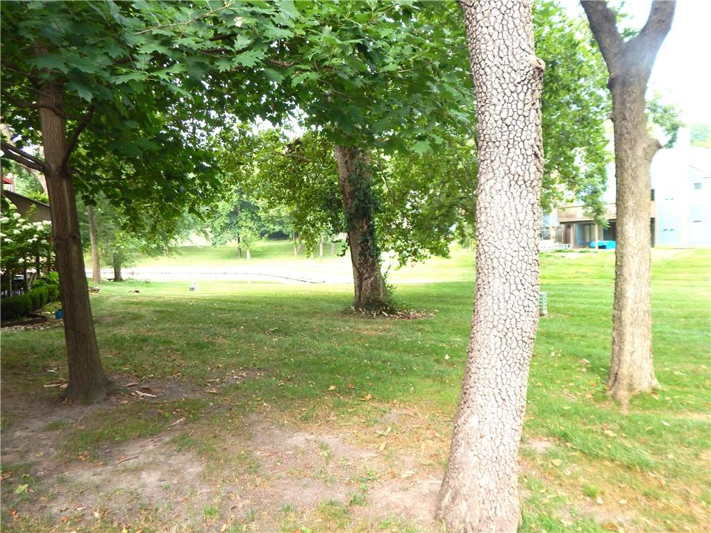 Photo 6 of 306 LAKESIDE Drive
