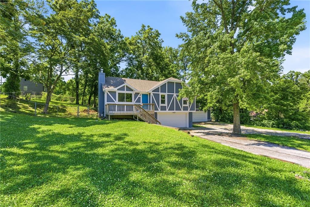 Photo of 4211 Leavenworth Road