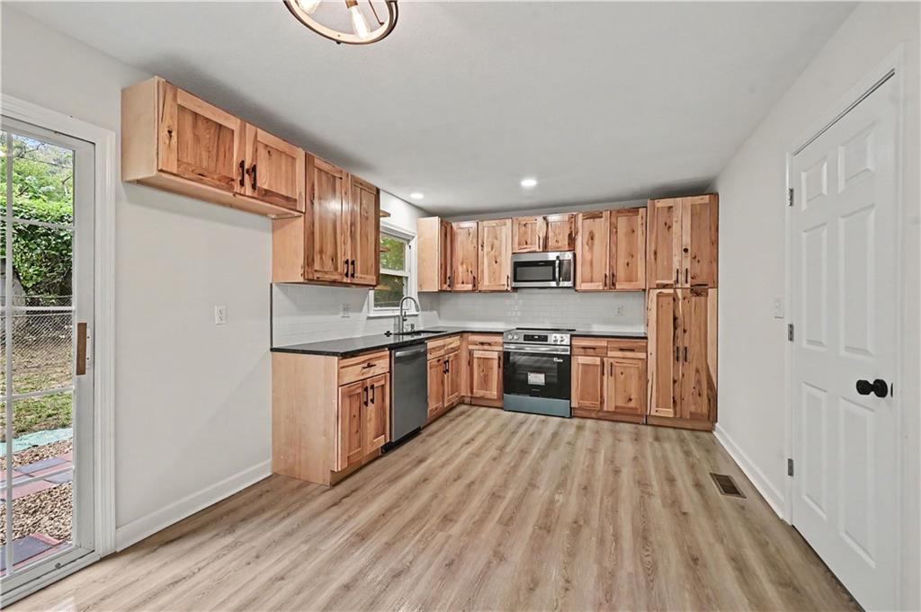 Photo 7 of 6132 Haskell Avenue