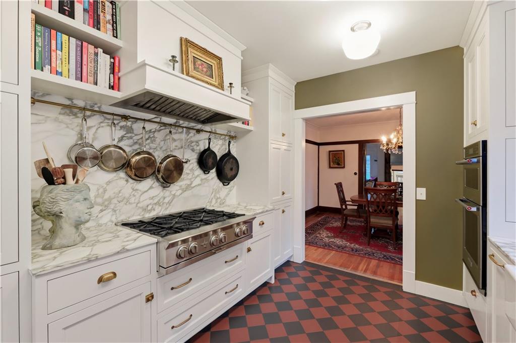 Photo 5 of 3211 Windsor Avenue