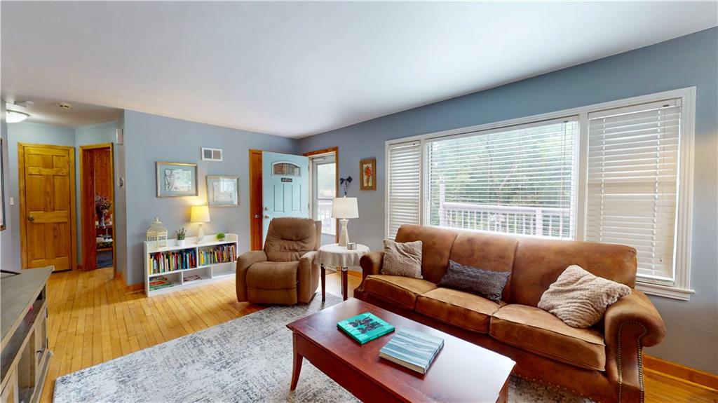 Photo 6 of 3627 N Walrond Avenue