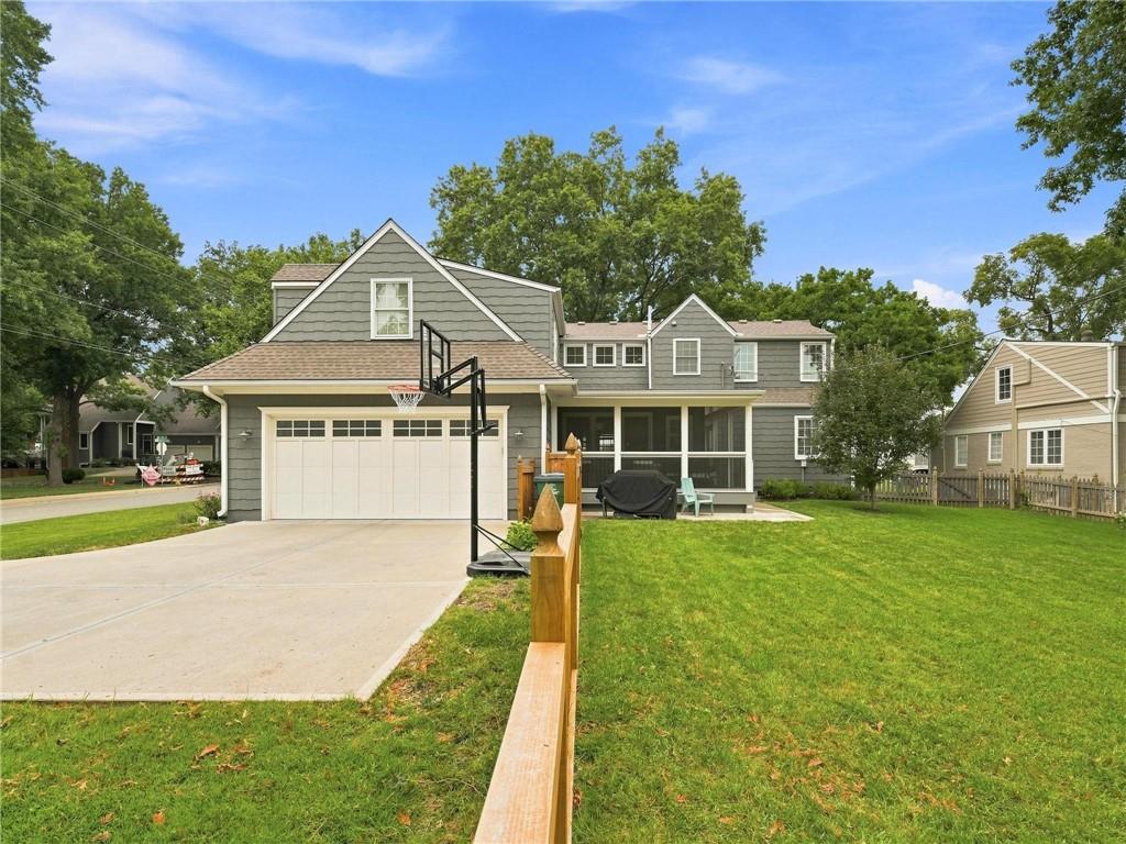 Photo 6 of 2625 W 50th Street
