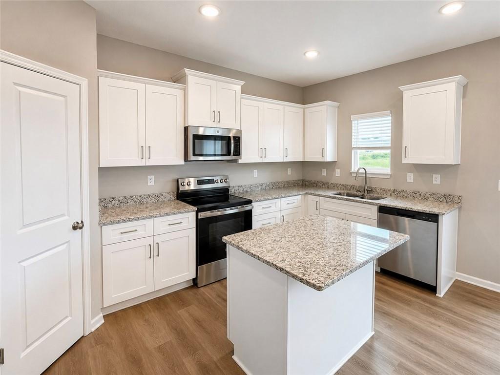 Photo 6 of 910 SW Pintail Drive