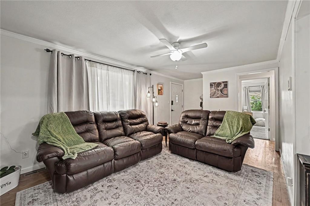 Photo 3 of 2509 NE 46th Terrace
