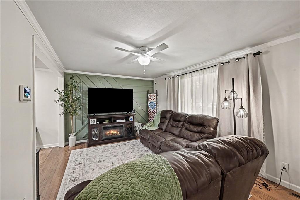 Photo 4 of 2509 NE 46th Terrace