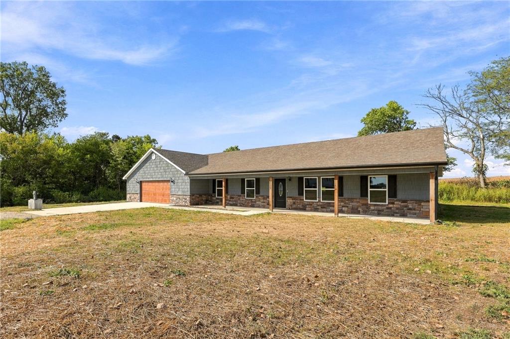 Photo 3 of 1152 Lafayette Drive
