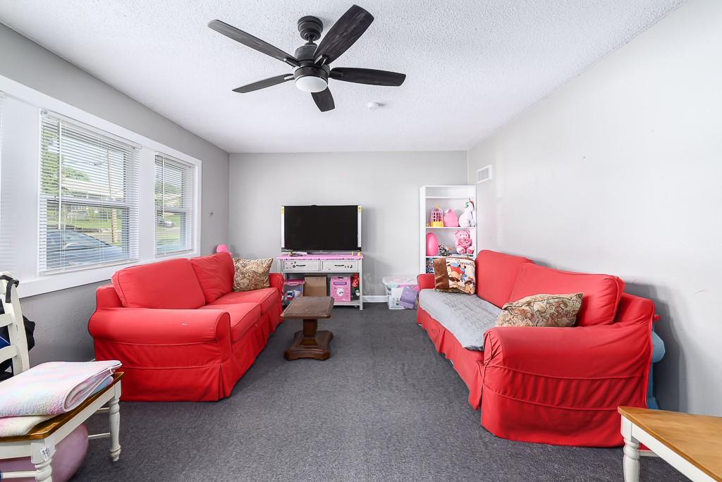 Photo 3 of 3055 N 32nd Street