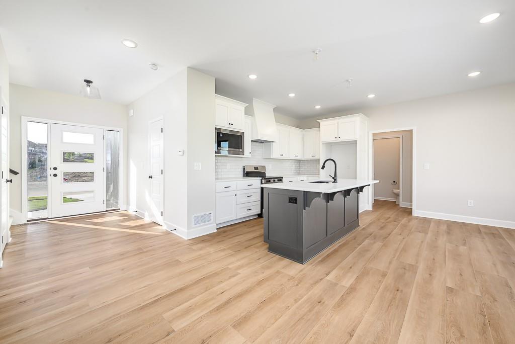 Photo 5 of 1627 N 156th Street