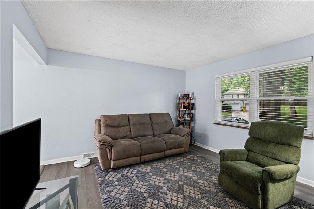Photo 5 of 1905 S Speas Drive