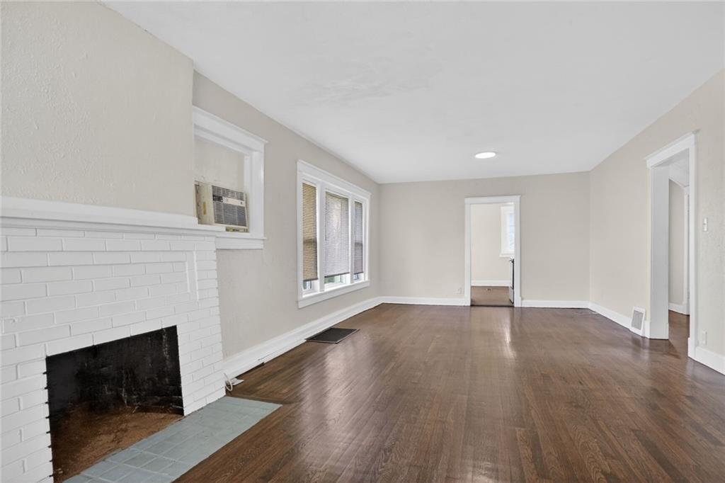 Photo 2 of 4121 E 56th Street