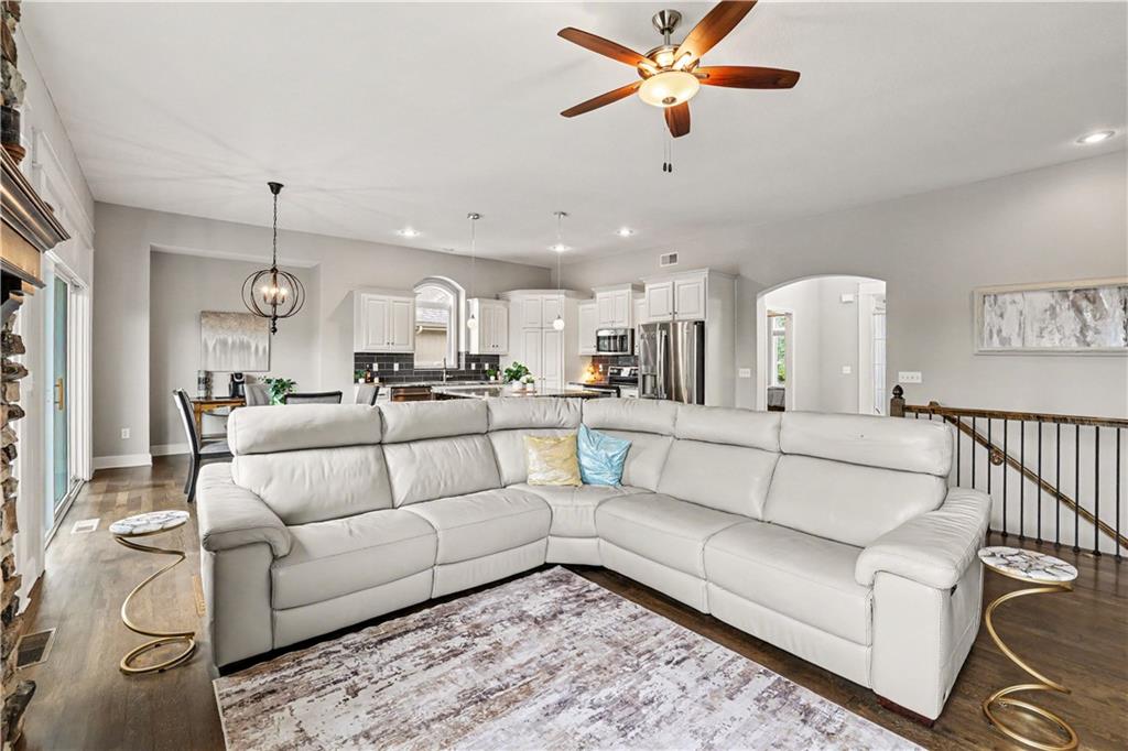 Photo 5 of 20909 S Barker Road