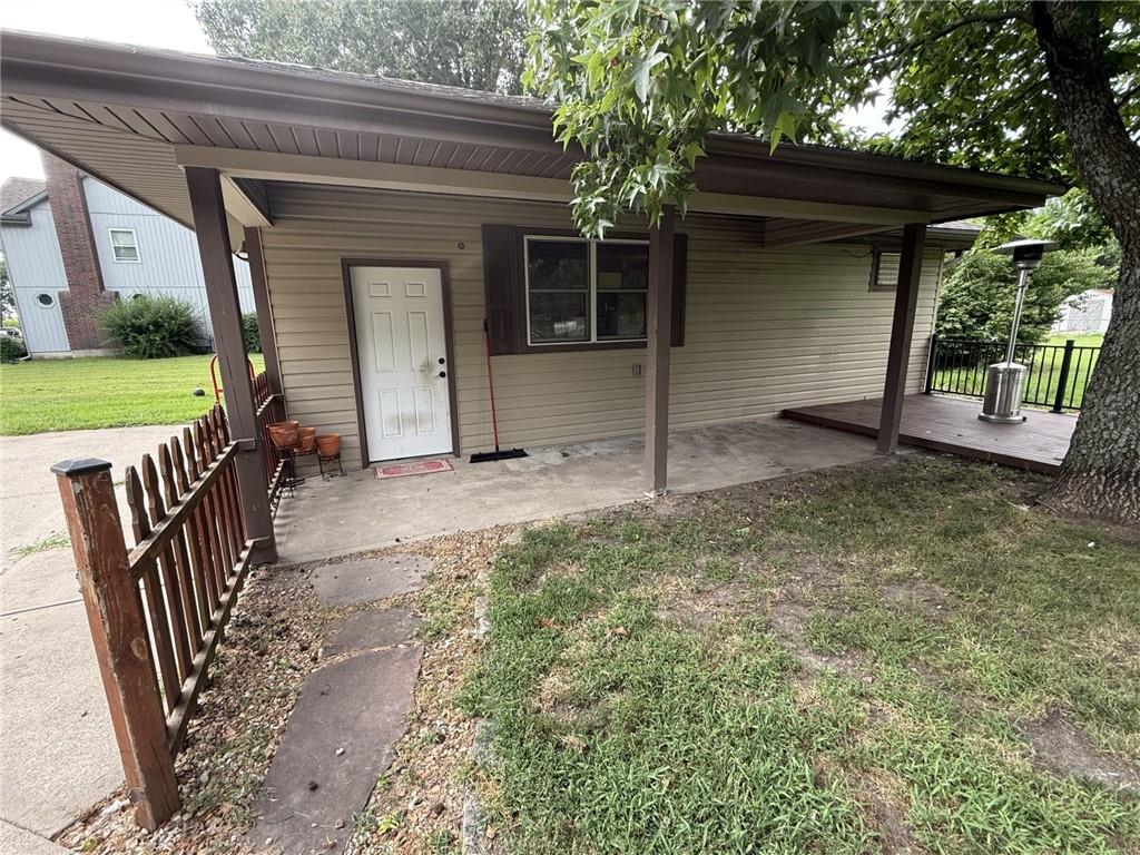 Photo 3 of 25302 E 130TH Street