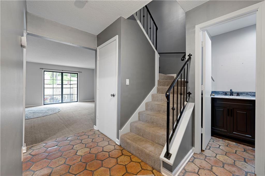 Photo 4 of 10225 Conser Street