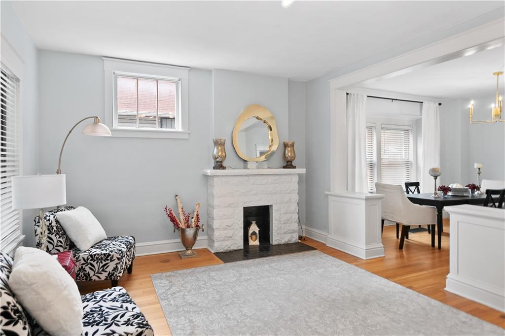 Photo 3 of 4004 Bell Street