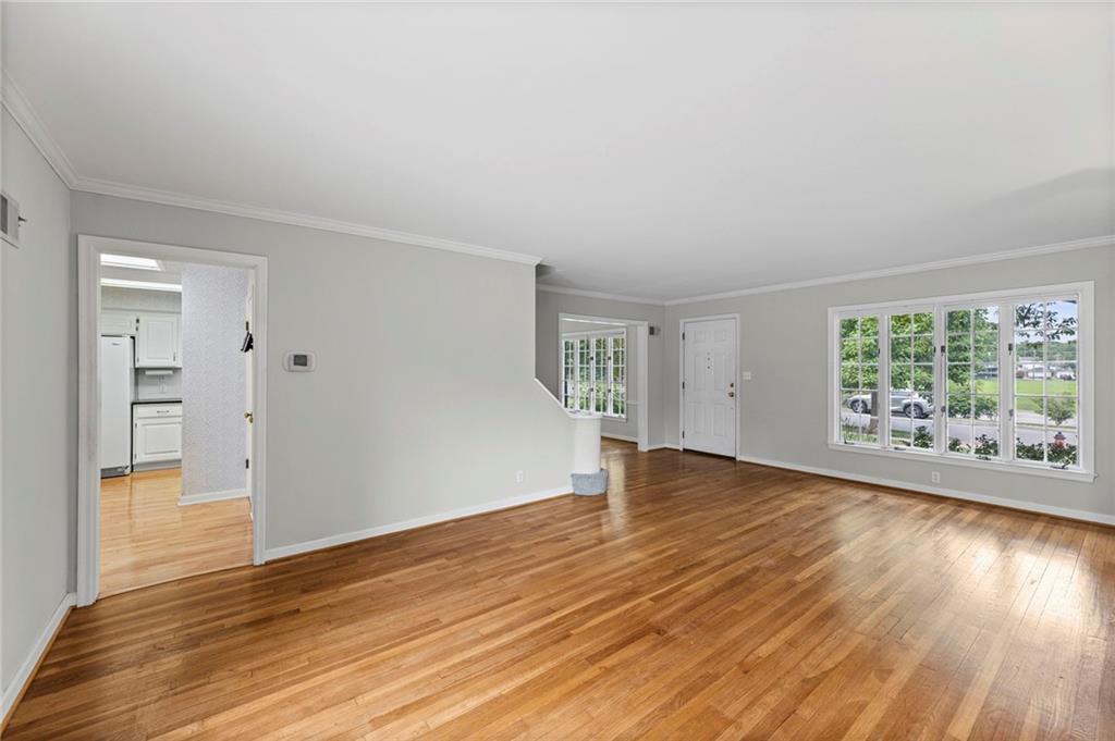 Photo 5 of 437 W 66th Terrace