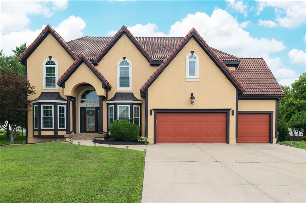 Photo 2 of 4232 NE Tremont Court