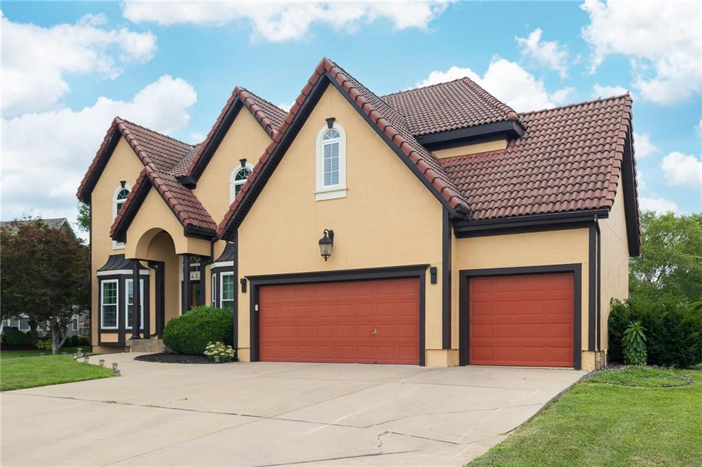 Photo 3 of 4232 NE Tremont Court