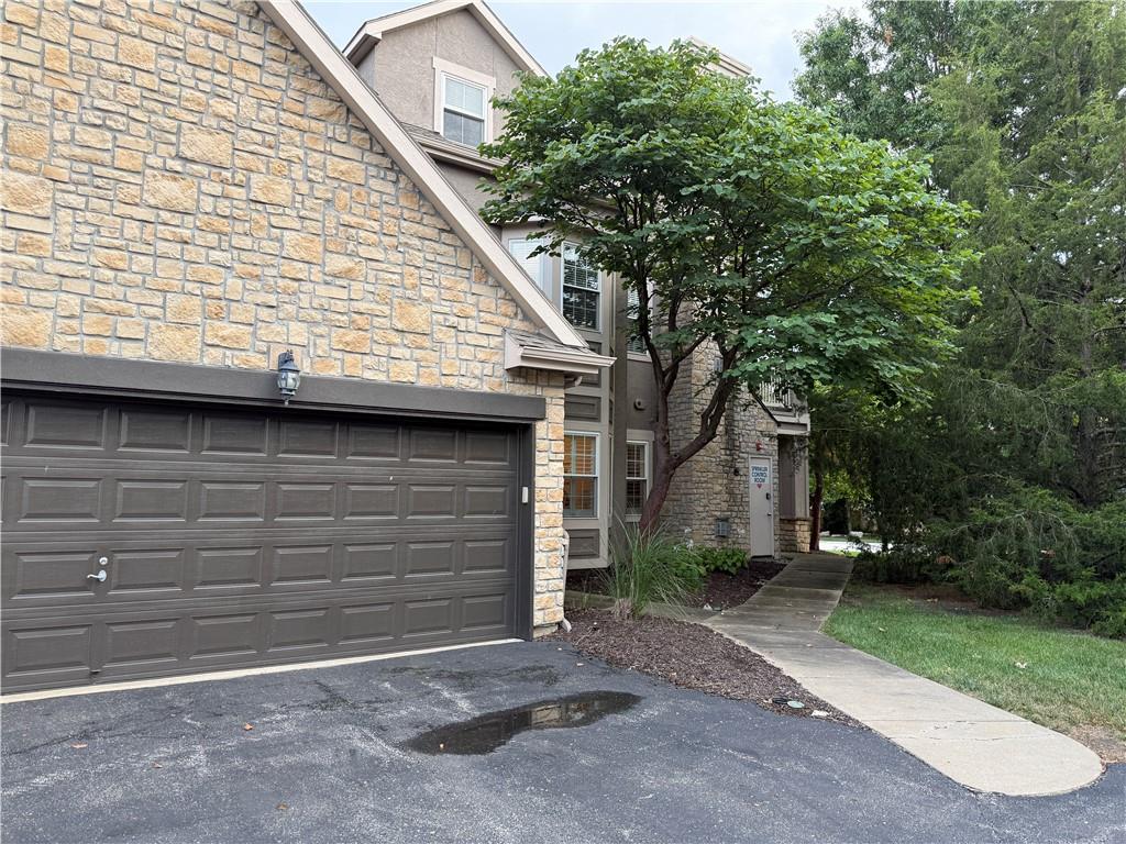 Photo of 15900 Granada Street #110 in Stilwell, KS