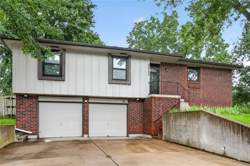 Photo of 1113 S Valley Road