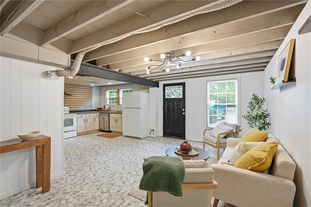 Photo 5 of 2514 NE 76th Street