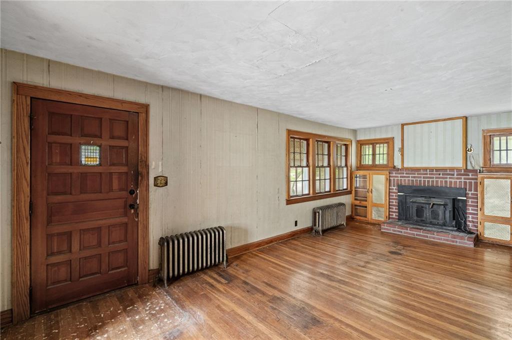 Photo 4 of 4219 Terrace Street