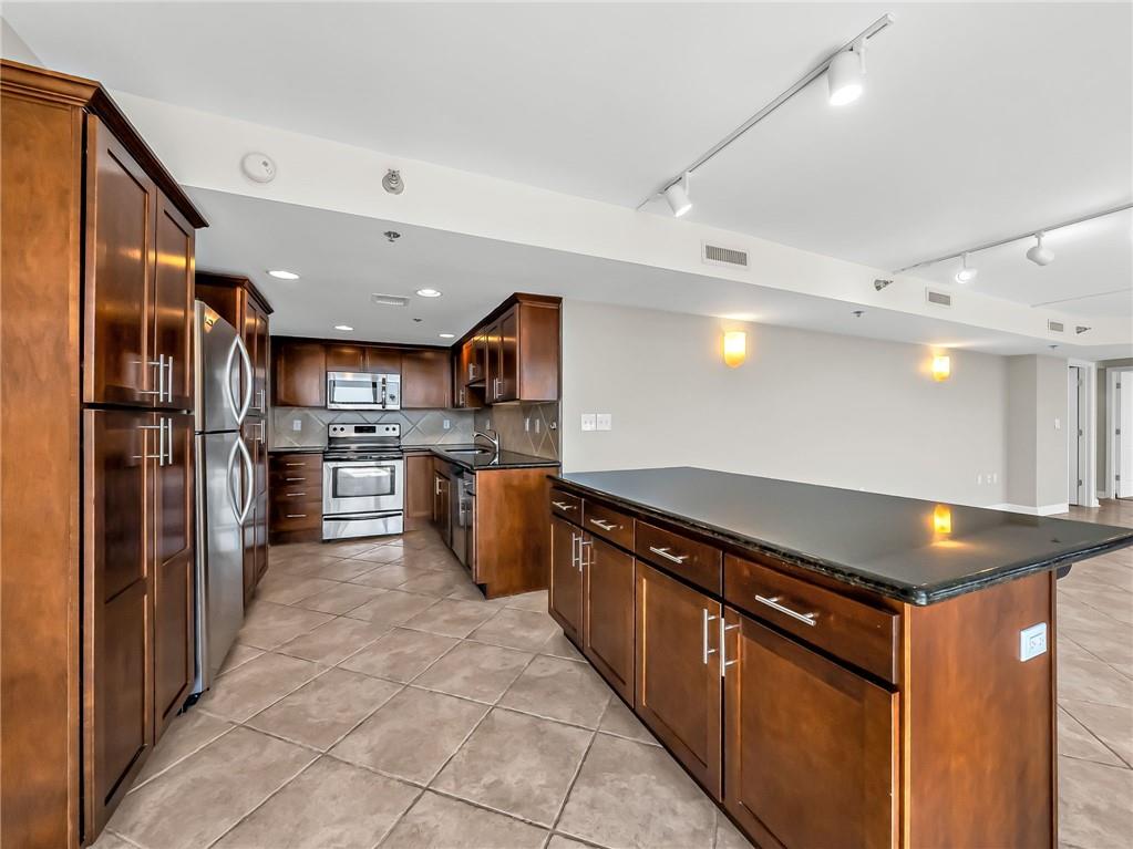 Photo of 600 Admiral Boulevard #602