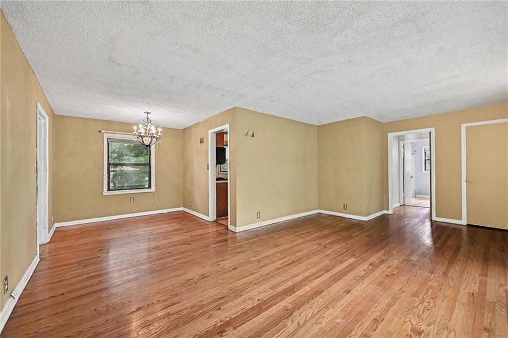 Photo 4 of 2449 S 49th Terrace