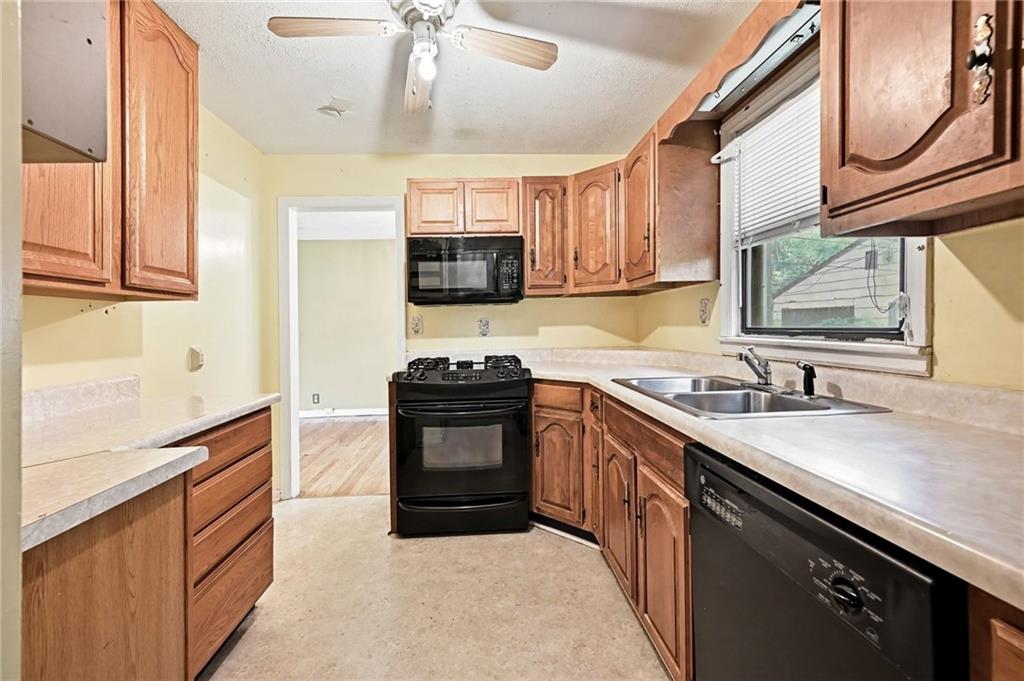 Photo 5 of 2449 S 49th Terrace