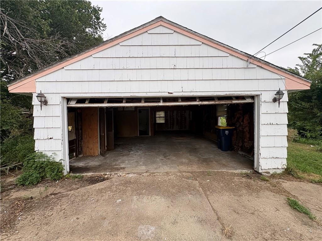 Photo 5 of 5049 N Brighton Avenue