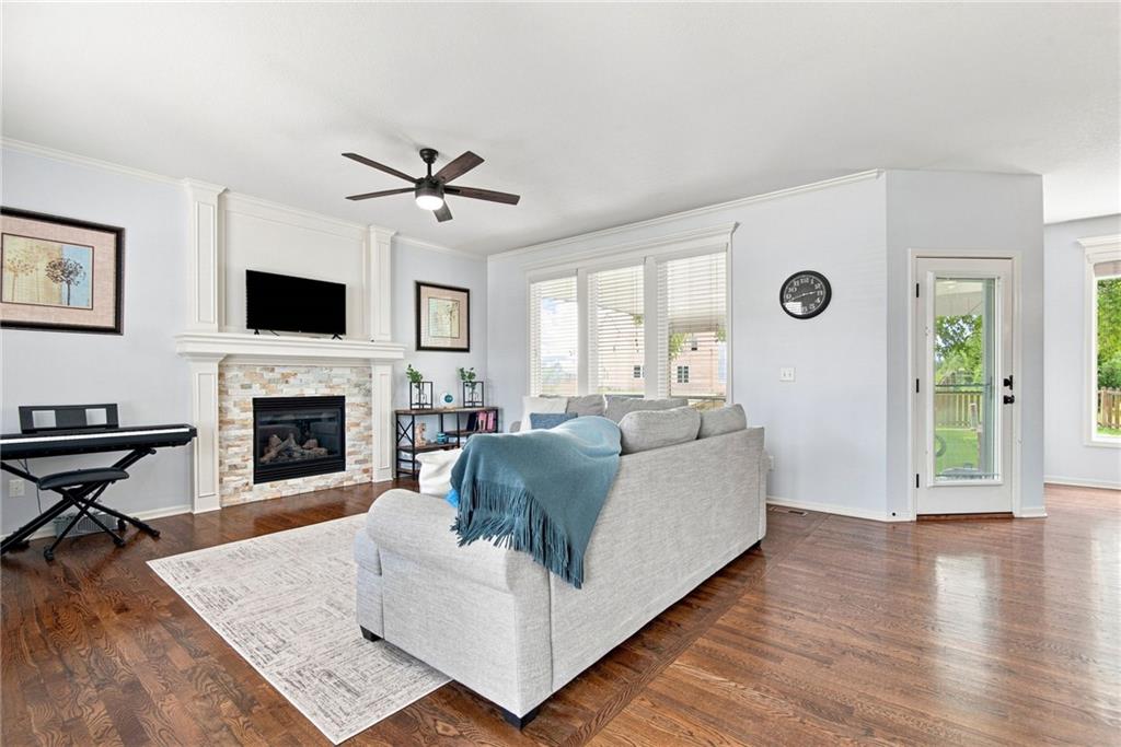 Photo 3 of 16584 S Lind Road