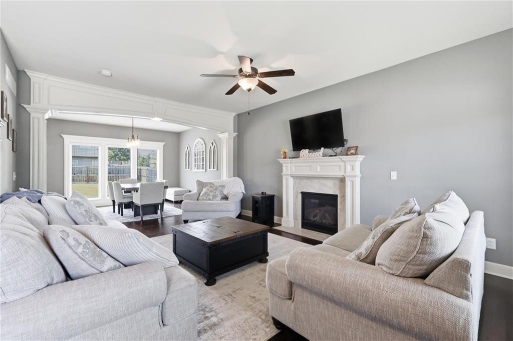 Photo 6 of 1729 Cambridge Circle