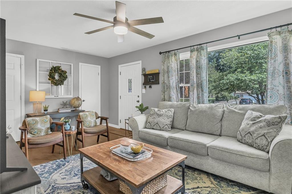 Photo 3 of 4617 NE 47th Street
