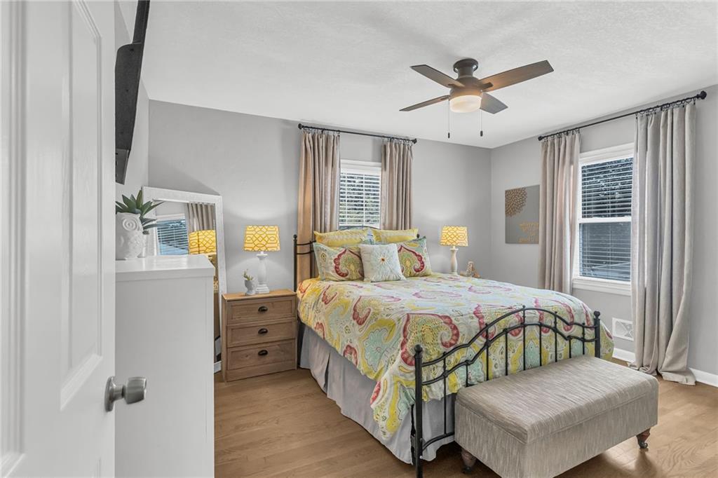 Photo 7 of 4617 NE 47th Street