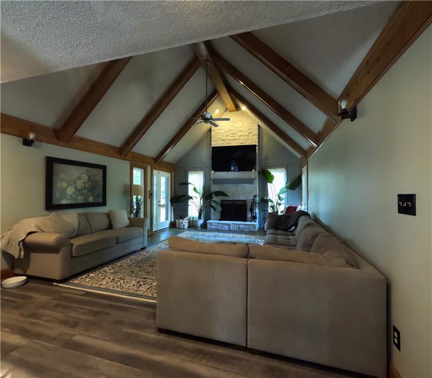 Photo 5 of 4401 NE Hoit Drive