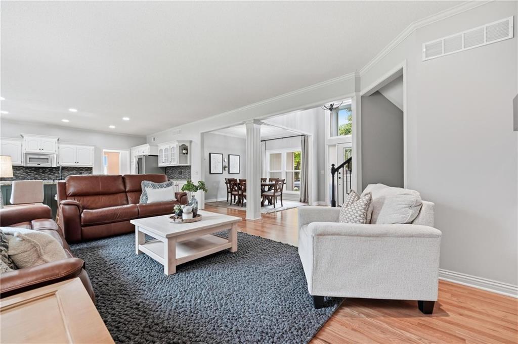 Photo 5 of 5120 W 158th Street