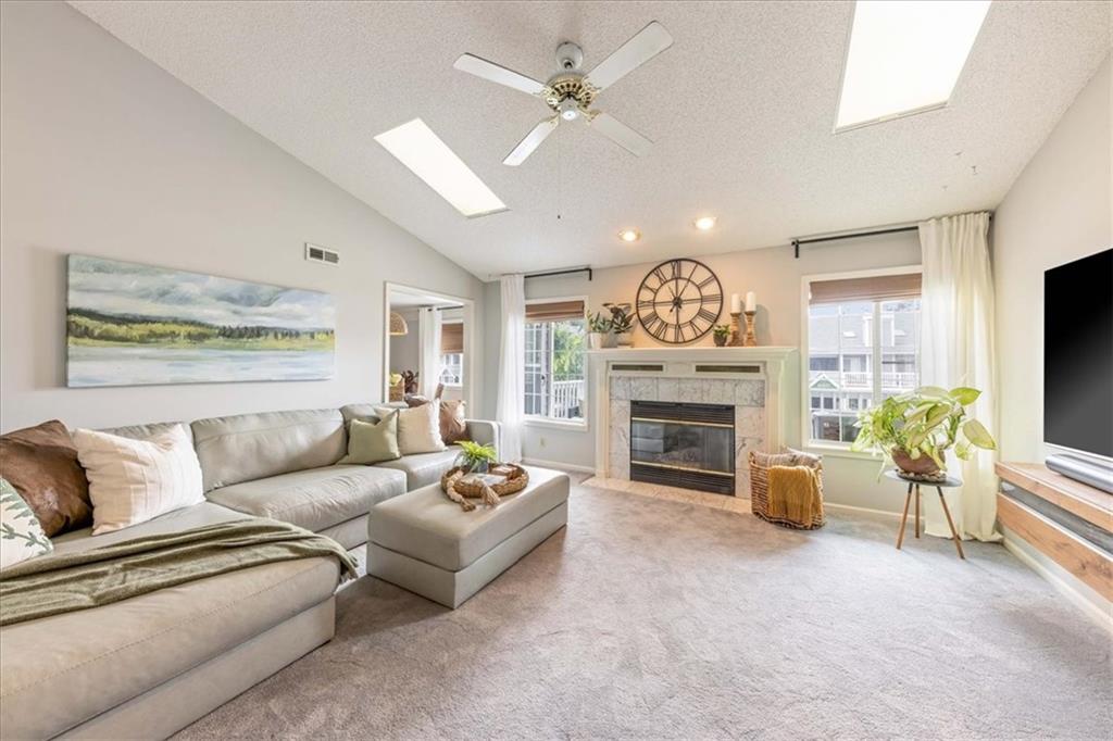 Photo of 4009 S Crysler Avenue #10