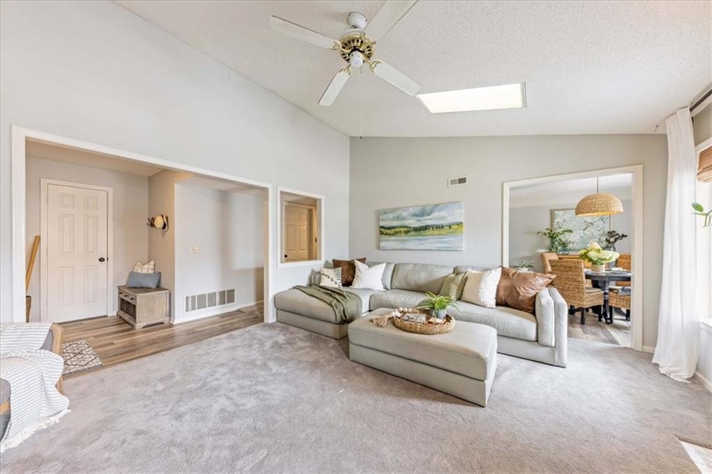 Photo 2 of 4009 S Crysler Avenue #10