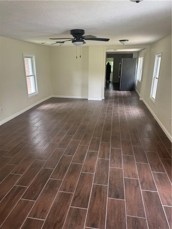 Photo 2 of 3548 Wood Avenue