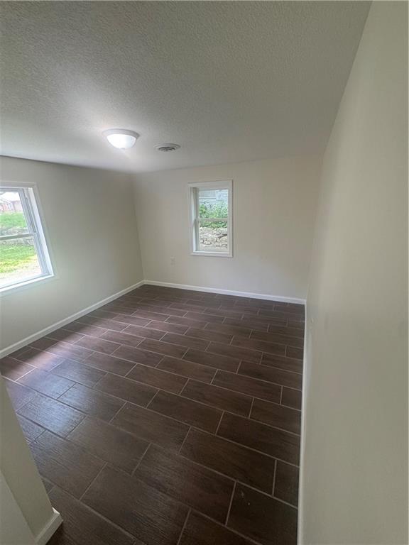 Photo 3 of 3548 Wood Avenue