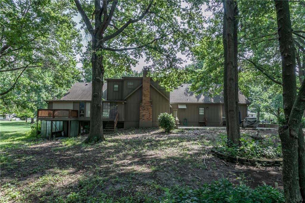 Photo 6 of 16040 Outlook Avenue
