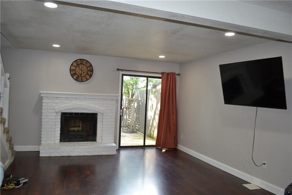 Photo 4 of 6610 Charles Street