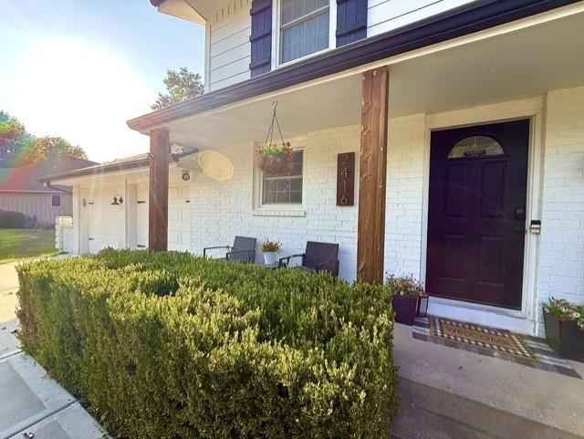 Photo 5 of 2416 W Post Oak Road