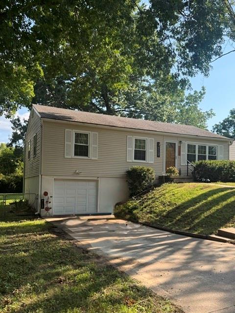Photo 3 of 6307 Rowland Avenue