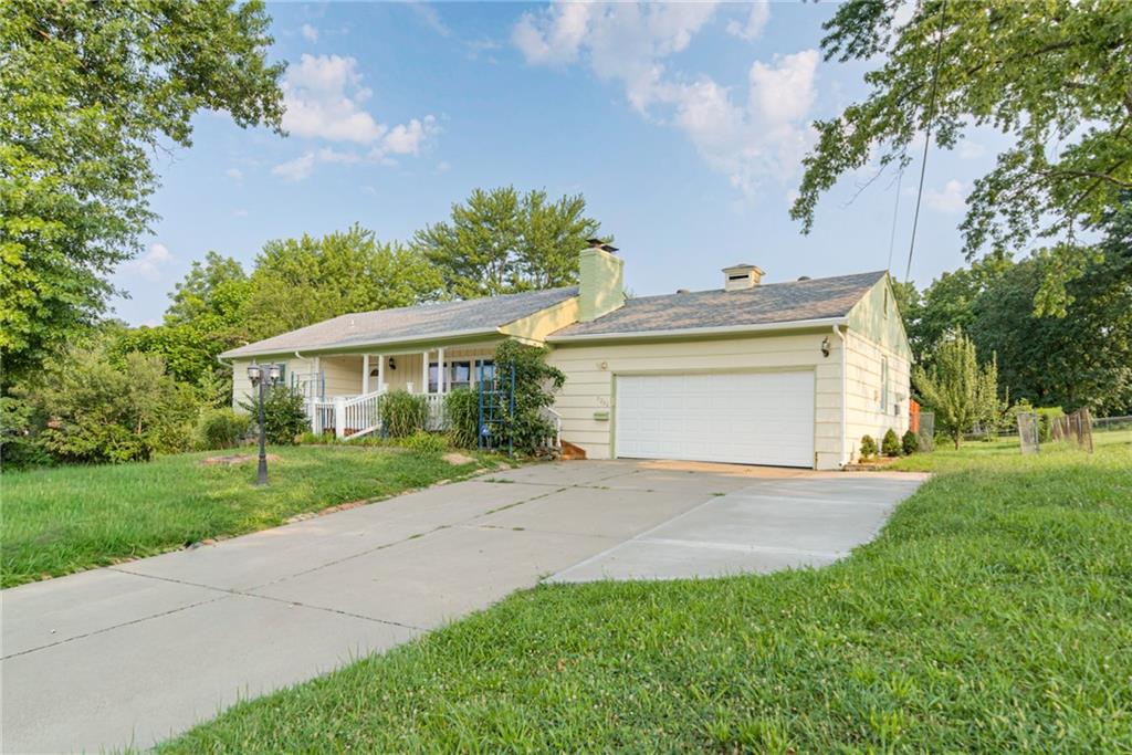 Photo 3 of 9200 E 87th Street