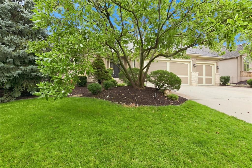 Photo 3 of 13117 REEDS Street